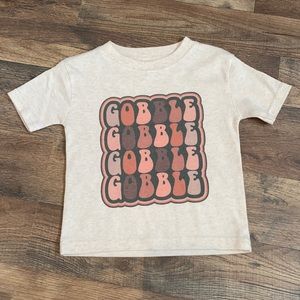 2T boutique graphic T unisex